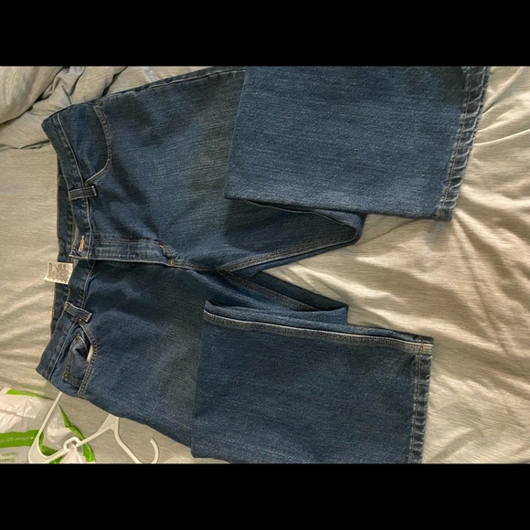 Men’s Carhartt jeans size 40x32. New without tags. Traditional cut jeans - Picture 3 of 5